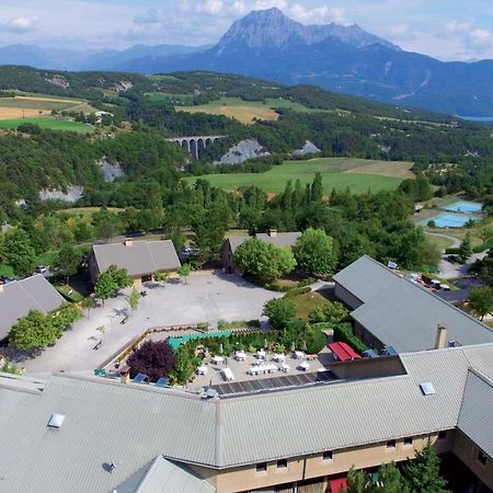 Club Vacances Bleues Les Horizons Du Lac Chorges Buitenkant foto