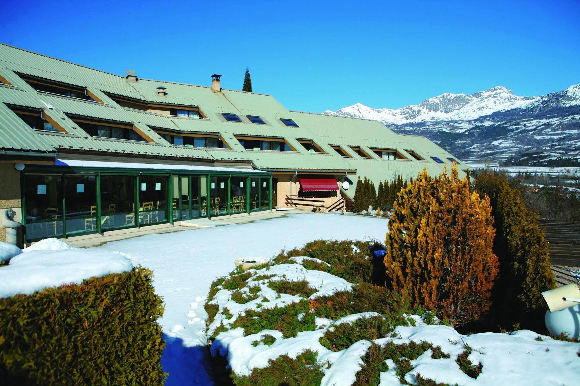 Club Vacances Bleues Les Horizons Du Lac Chorges Buitenkant foto